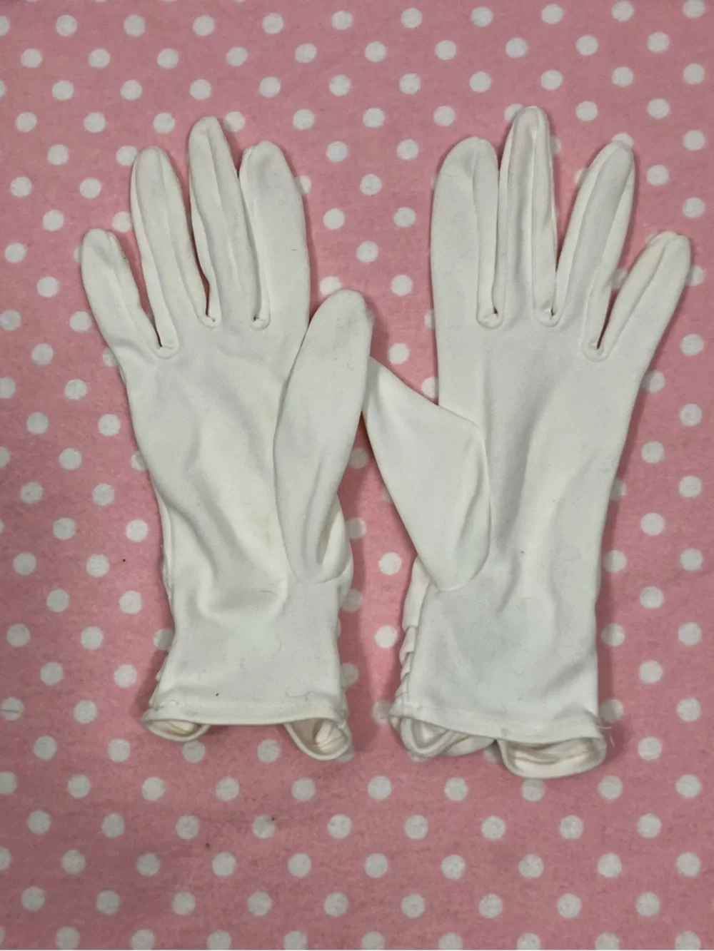 Vintage Ladies White Gloves 7